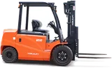Q Series Extra Large Lithium Forklift, view 2